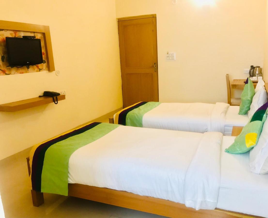 Tulip Palm Hotel Jaipur Luaran gambar